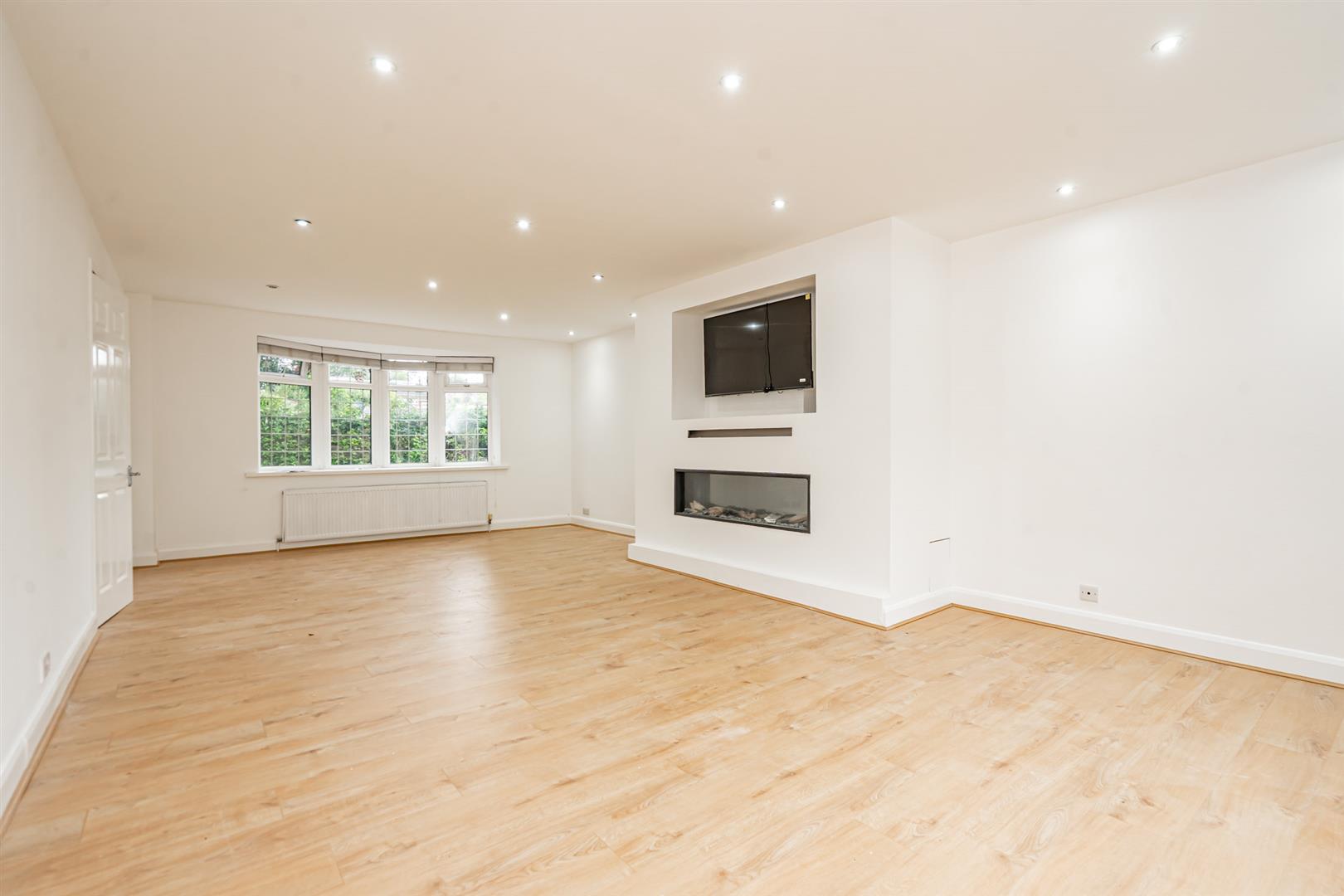 5 bed property in Carr Lane, Chorley